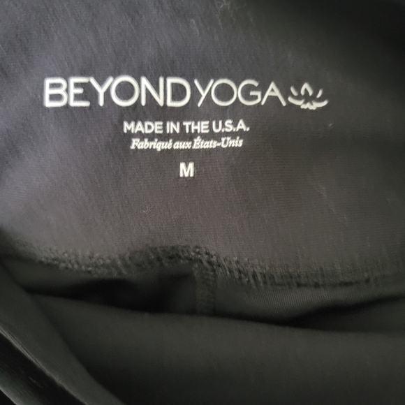 Beyond Yoga Black Velour High Waisted Athletic Leggings Size Medium - Picture 3 of 5
